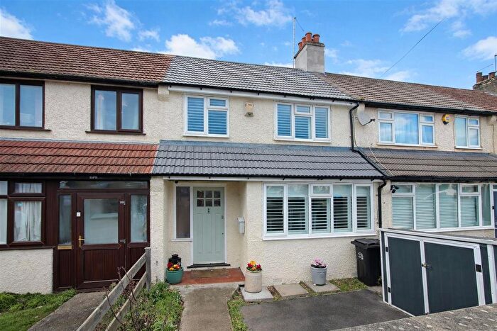 3 Bedroom Terraced House For Sale In Chipstead Valley Road, Coulsdon, CR5