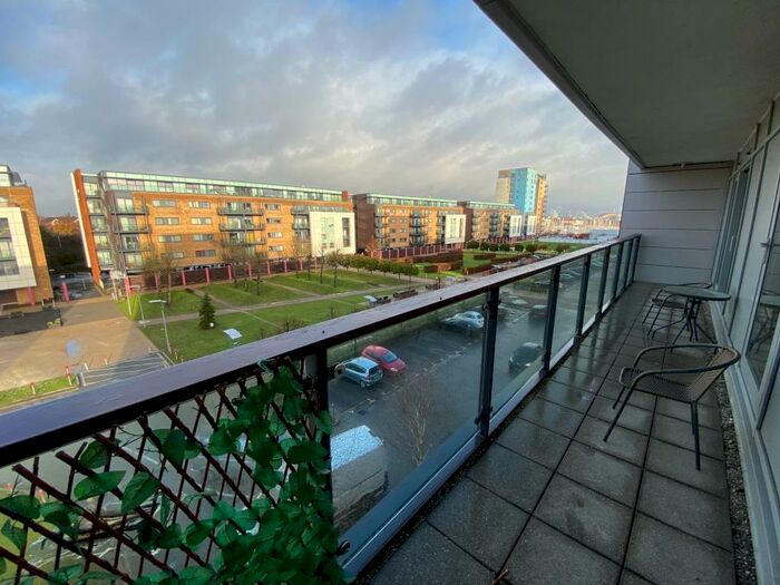 2 Bedroom Apartment To Rent In Breakwater House, Prospect Place, CF11