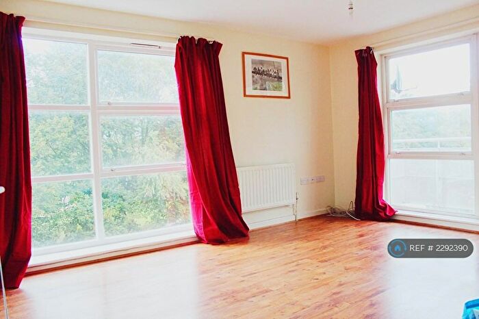 1 Bedroom Flat To Rent In St. Georges Way, London, SE15