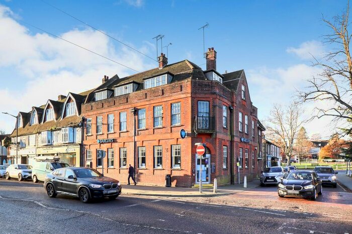 1 Bedroom Flat To Rent In High Street, Harpenden AL5