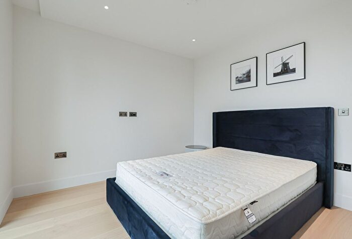 1 Bedroom Flat To Rent In White City Living, Reflection Apartments, Cascade Way, White City, W12