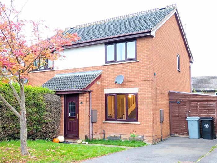 2 Bedroom Semi-Detached House To Rent In Regency Gardens, Grantham, NG31