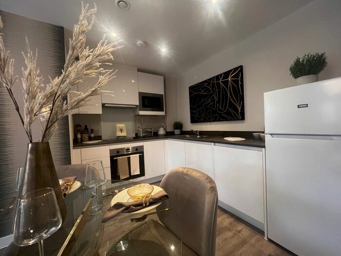 2 Bedroom Flat To Rent In Erasmus Drive, Derby, DE1