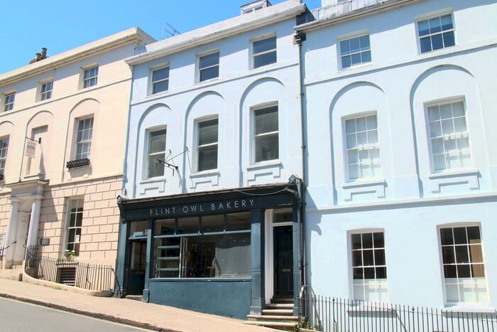 3 Bedroom Maisonette To Rent In High Street, Lewes, BN7