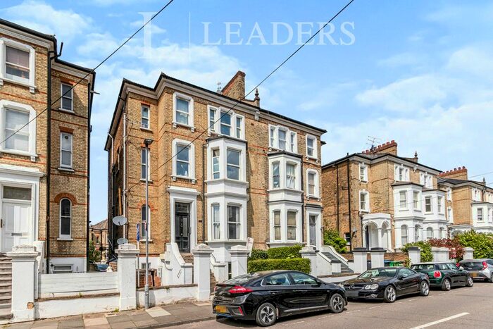 1 Bedroom Flat To Rent In St. Philips Road, Surbiton, KT6