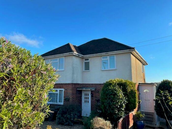 2 Bedroom Maisonette To Rent In Midanbury, SO18