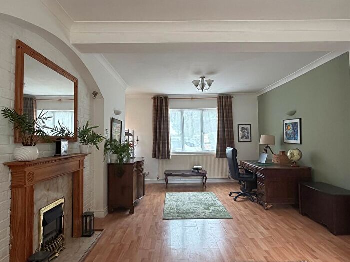 4 Bedroom Detached House For Sale In Market Street, Long Sutton, Spalding, PE12