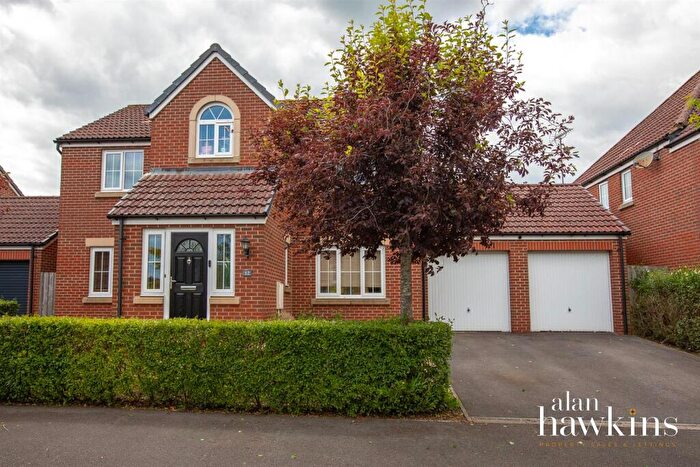 4 Bedroom Detached House For Sale In Windmill Road, Royal Wootton Bassett, SN4