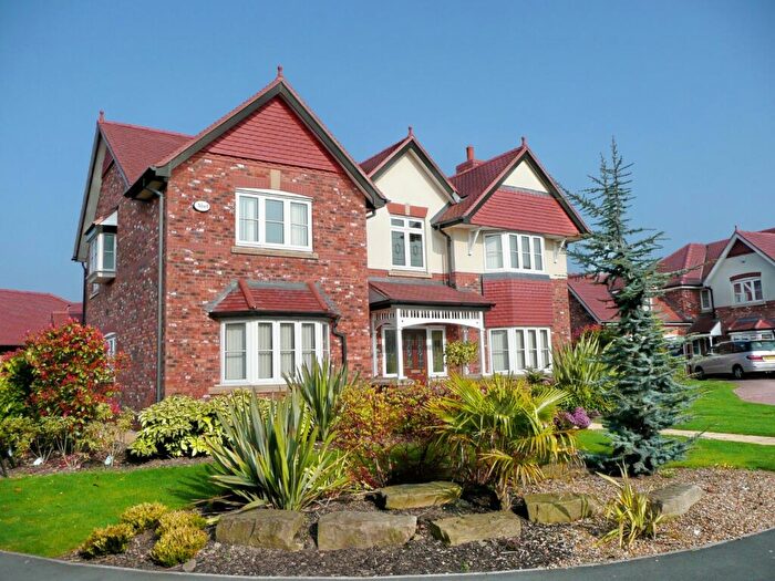 5 Bedroom Detached House To Rent In Harrow Close, Wilmslow, SK9