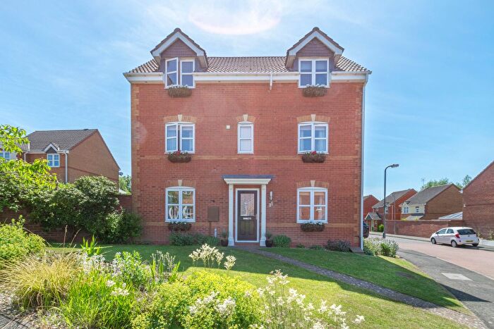 4 Bedroom Detached House To Rent In Kite Lane, Redditch, Worcestershire, B97