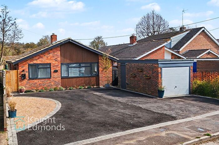 3 Bedroom Detached Bungalow For Sale In The Street, Ulcombe, ME17