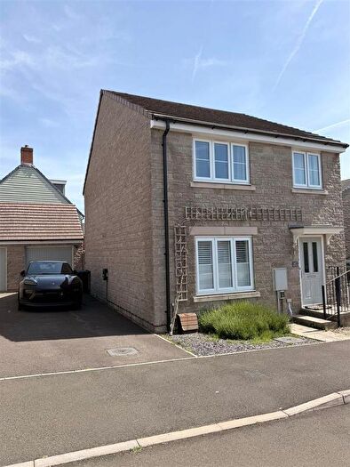 4 Bedroom Detached House For Sale In Upper Ox Hill, Purton, Swindon, SN5