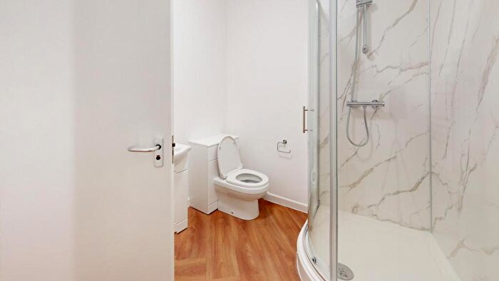 1 Bedroom Flat To Rent In Cardigan Road, Leeds, LS6