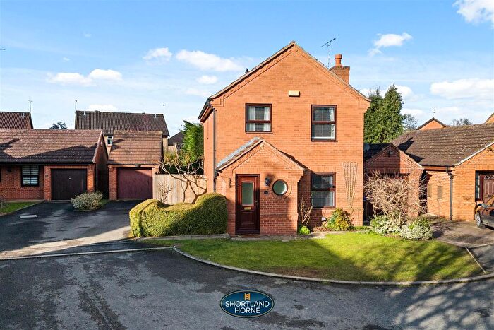 4 Bedroom Detached House For Sale In Riley Close, Kenilworth, CV8