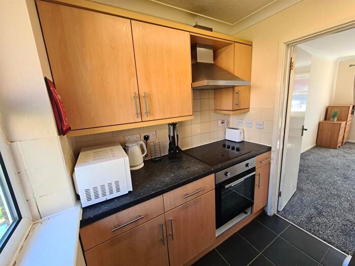 1 Bedroom Flat To Rent In Abbeyfields, Peterborough, PE2