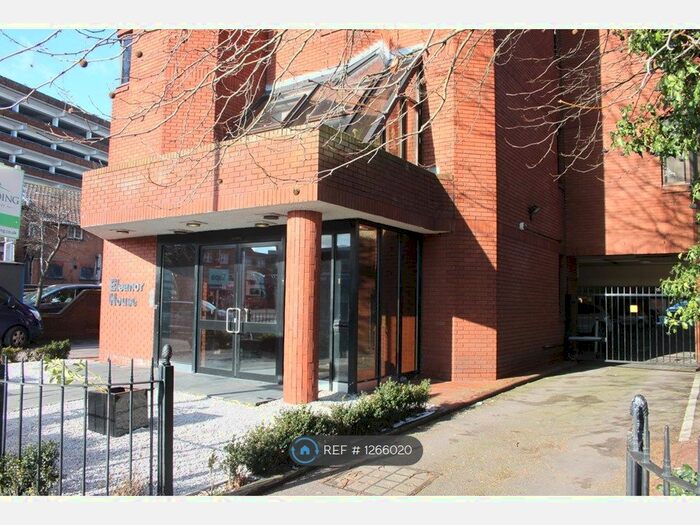 2 Bedroom Flat To Rent In Eleanor House, Waltham Cross EN8