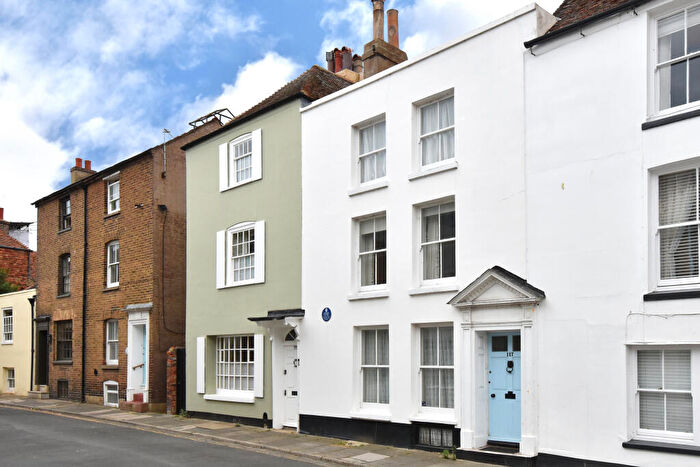 4 Bedroom Terraced House For Sale In Middle Street, CT14
