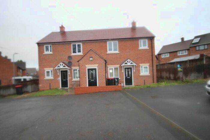 2 Bedroom Flat To Rent In Crescent Road, Hadley, Telford TF1