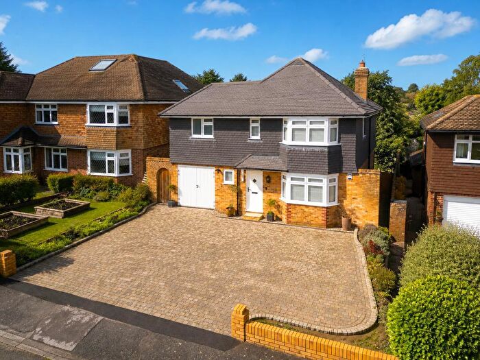 4 Bedroom Detached House For Sale In Morley Road, Sanderstead, Surrey, CR2