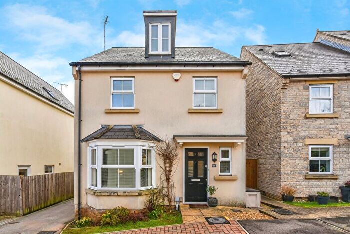 4 Bedroom Detached House For Sale In Newland Gardens, Frome, BA11