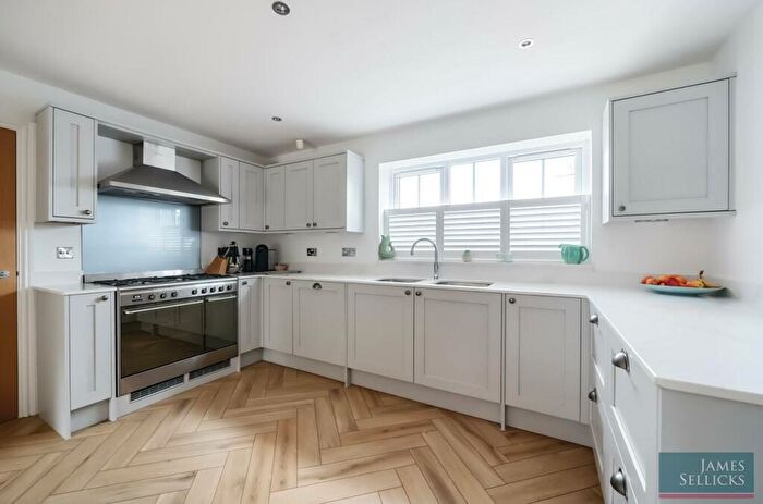 5 Bedroom Semi-Detached House For Sale In The Rowans, Lubenham, Market Harborough, LE16