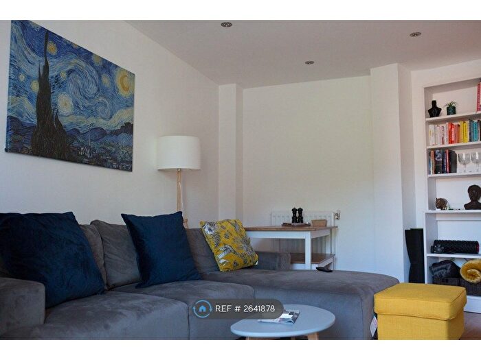 2 Bedroom Flat To Rent In Fairthorn Road, London, SE7