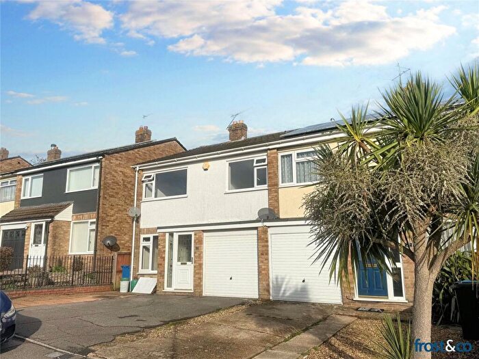 3 Bedroom Semi Detached House For Sale In Merrow Avenue, Poole, Dorset, BH12