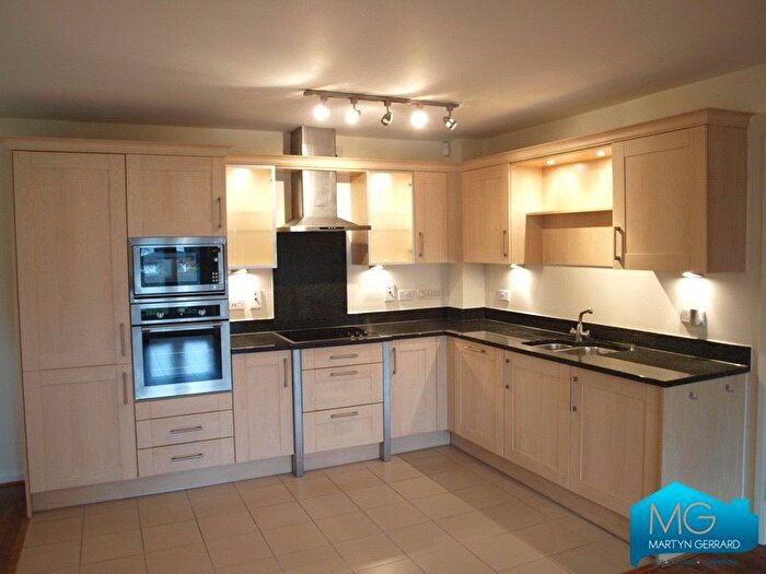 2 Bedroom Flat To Rent In Mountfield Road, Finchley, N3