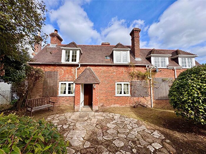 4 Bedroom Detached House For Sale In East Lane, Everton, Lymington, Hampshire, SO41