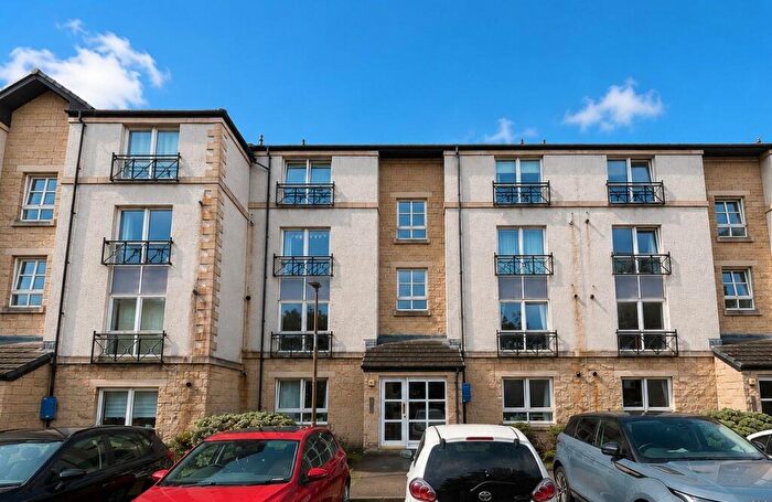 2 Bedroom Flat To Rent In Cadiz Street, Edinburgh, EH6