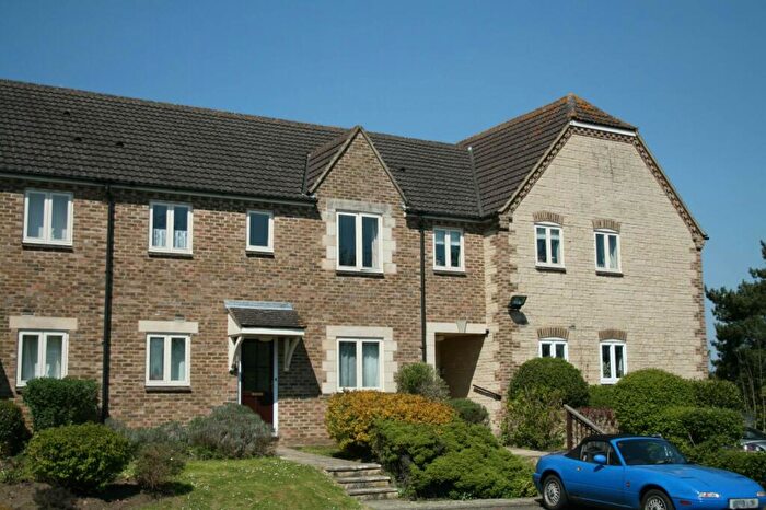 2 Bedroom Apartment To Rent In Kelham Hall Drive Wheatley Oxford, OX33