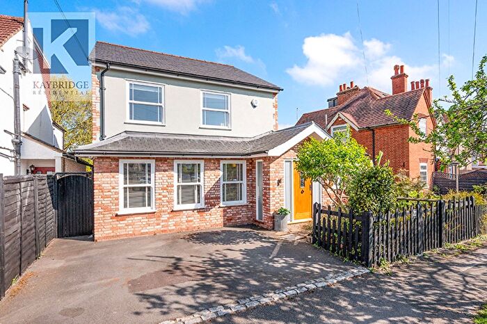 3 Bedroom Detached House For Sale In Manor Green Road, Epsom, KT19