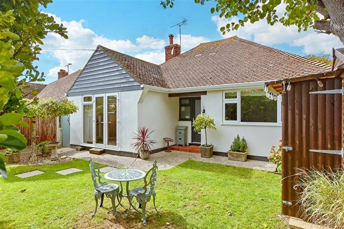 2 Bedroom Detached Bungalow For Sale In Linden Avenue, Broadstairs, Kent, CT10