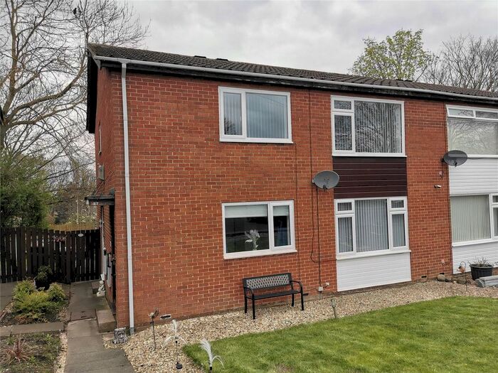 2 Bedroom Flat To Rent In Lotus Close, Newcastle Upon Tyne, Tyne And Wear, NE5