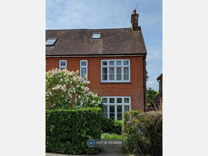 4 Bedroom Semi-Detached House To Rent In Weydon Hill Road, Farnham, GU9