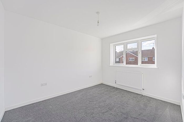 3 Bedroom Detached House For Sale In Eynswood Drive, Sidcup, DA14