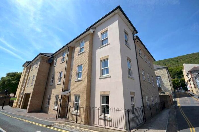 2 Bedroom Flat To Rent In Clarendon Court, Pound Lane, PO38