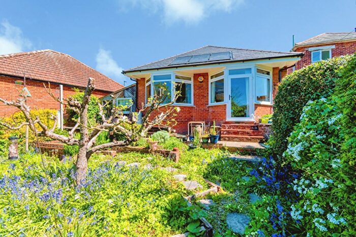 2 Bedroom Bungalow For Sale In Coxford Close, Southampton, Hampshire, SO16