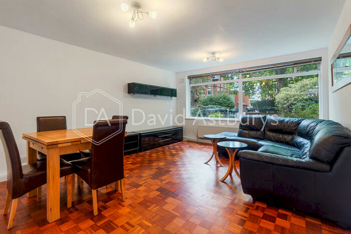 2 Bedroom Flat To Rent In Shepherds Hill, Highgate, London, N6