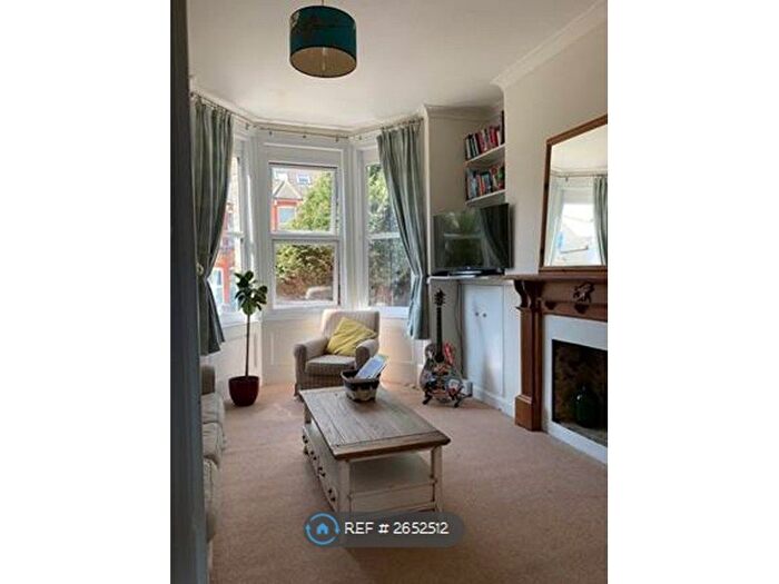 2 Bedroom Maisonette To Rent In Crescent Road, Ramsgate, CT11
