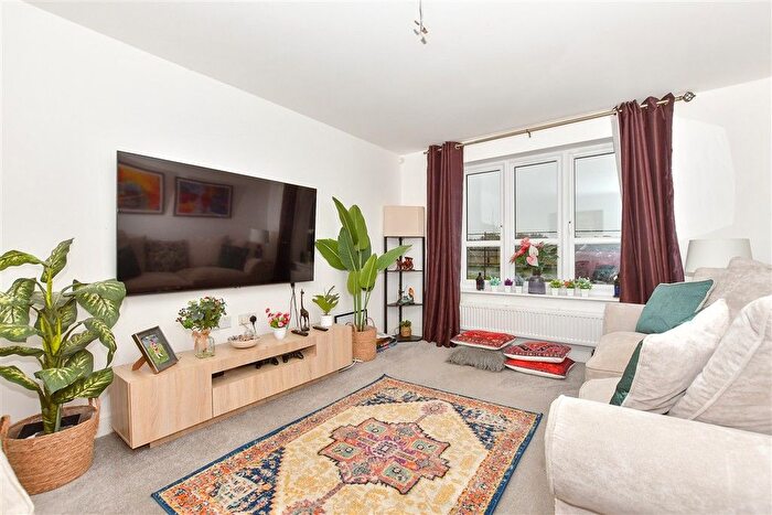 4 Bedroom Detached House For Sale In Coleman Way, Langley, Maidstone, Kent, ME17