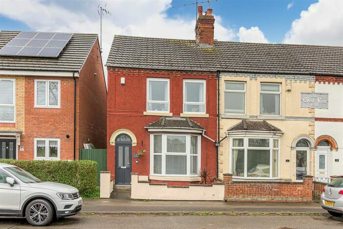 3 Bedroom End Of Terrace House For Sale In London Road, Little Irchester, Wellingborough, NN8