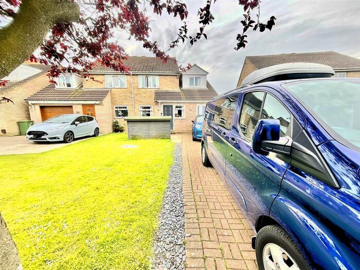 4 Bedroom Property To Rent In Southwold Crescent, Eastfield, Scarborough, YO11