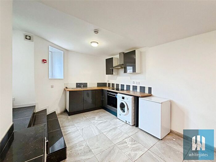 1 Bedroom Flat To Rent In Cross Church Street, Town Centre, Huddersfield, HD1