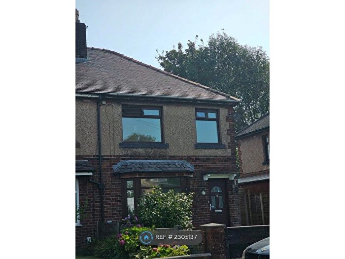 3 Bedroom Semi-Detached House To Rent In Masefield Road, Little Lever, Bolton, BL3