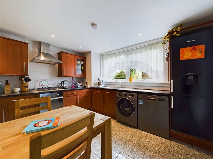 3 Bedroom Terraced House For Sale In Orchard Place, Aberdeen, AB24