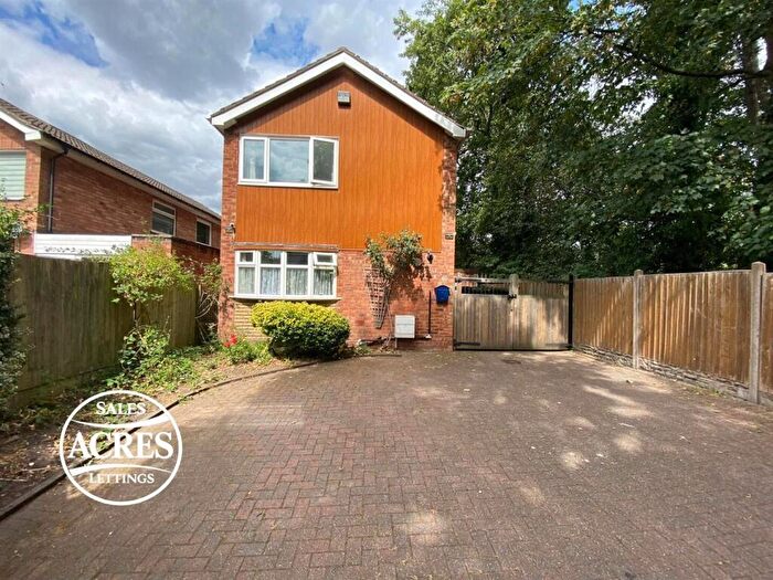 3 Bedroom Detached House For Sale In Green Lane, Great Barr, Birmingham, B43