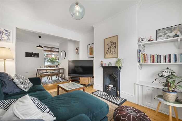 3 Bedroom Terraced House For Sale In South Lonsdale Street, Stretford, Manchester, M32