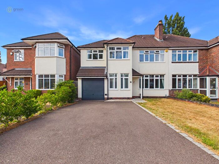 4 Bedroom Semi Detached House For Sale In Welford Road, Sutton Coldfield, B73