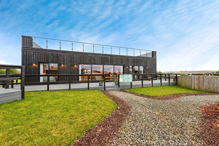 4 Bedroom Bungalow For Sale In Retallack Resort, Winnards Perch, St Columb, Cornwall, TR9